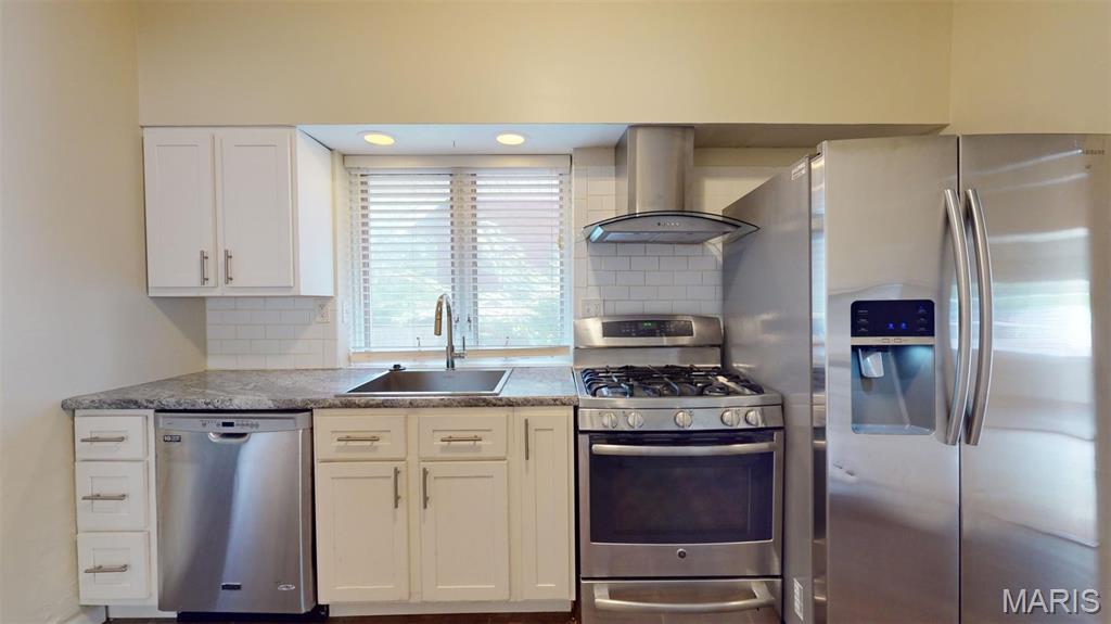 Westmoor Park 1 - Residential Lease