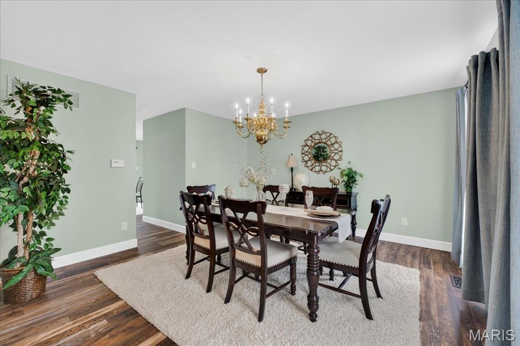 5527 Hennsley Circle