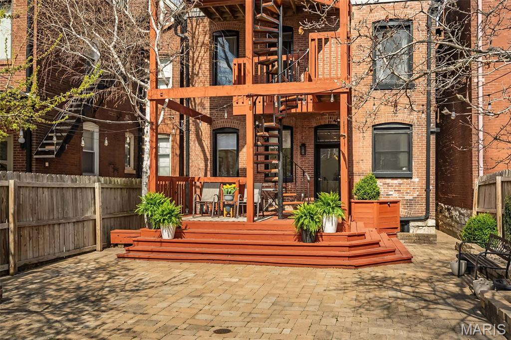 Forest Park Blvd Sub - Residential