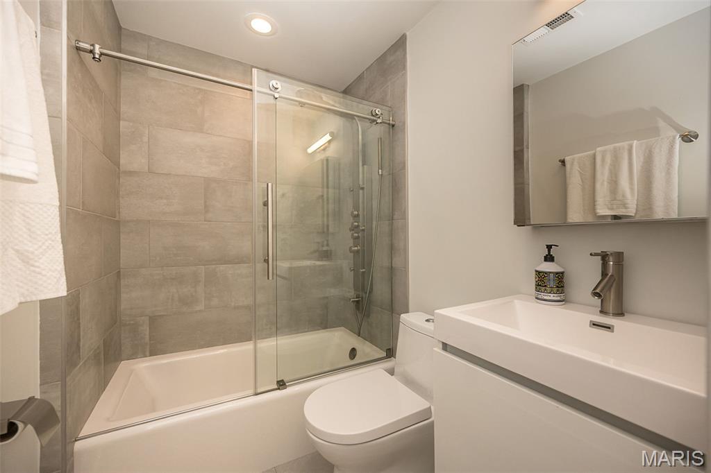 Forest Park Blvd Sub - Residential