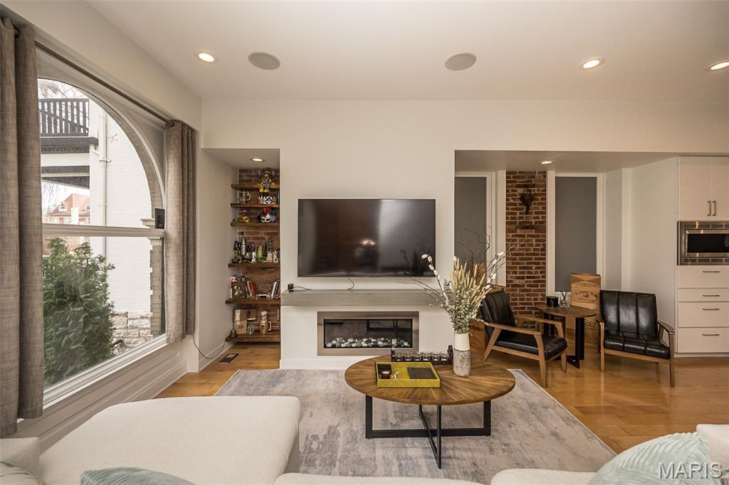 Forest Park Blvd Sub - Residential