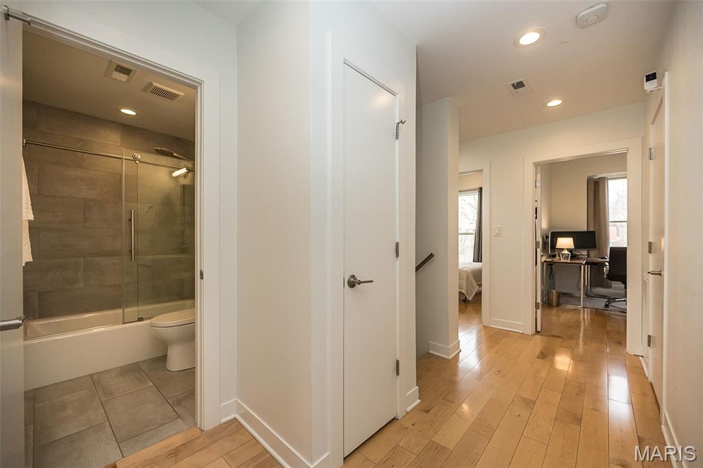 Forest Park Blvd Sub - Residential