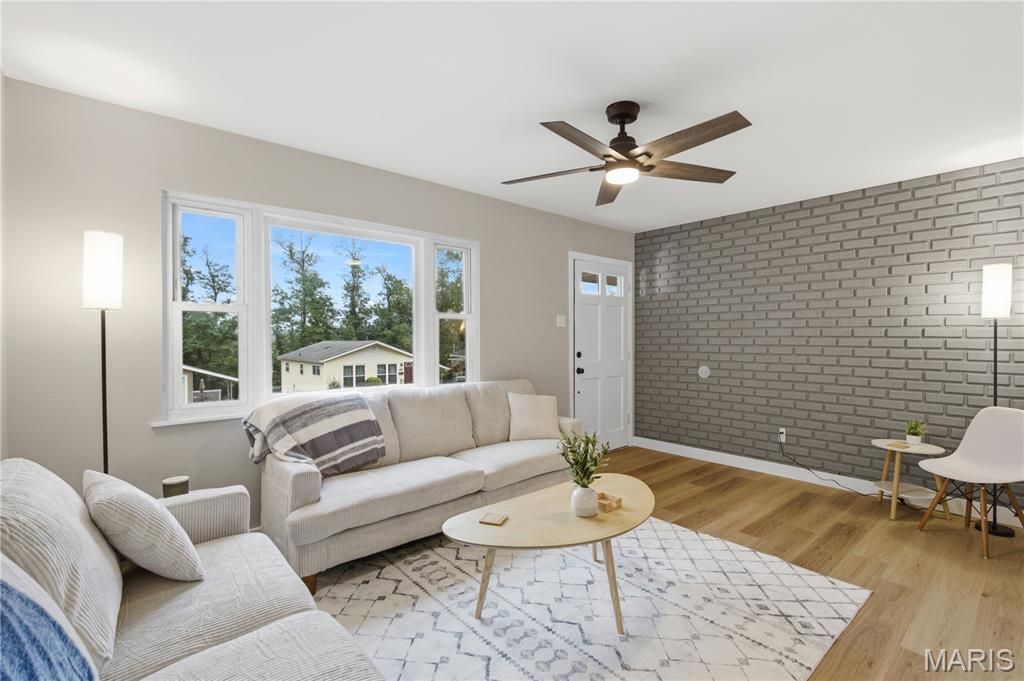 Photo of 236 Ballwin Avenue, Winchester, MO 63021 (MLS # 25072749)