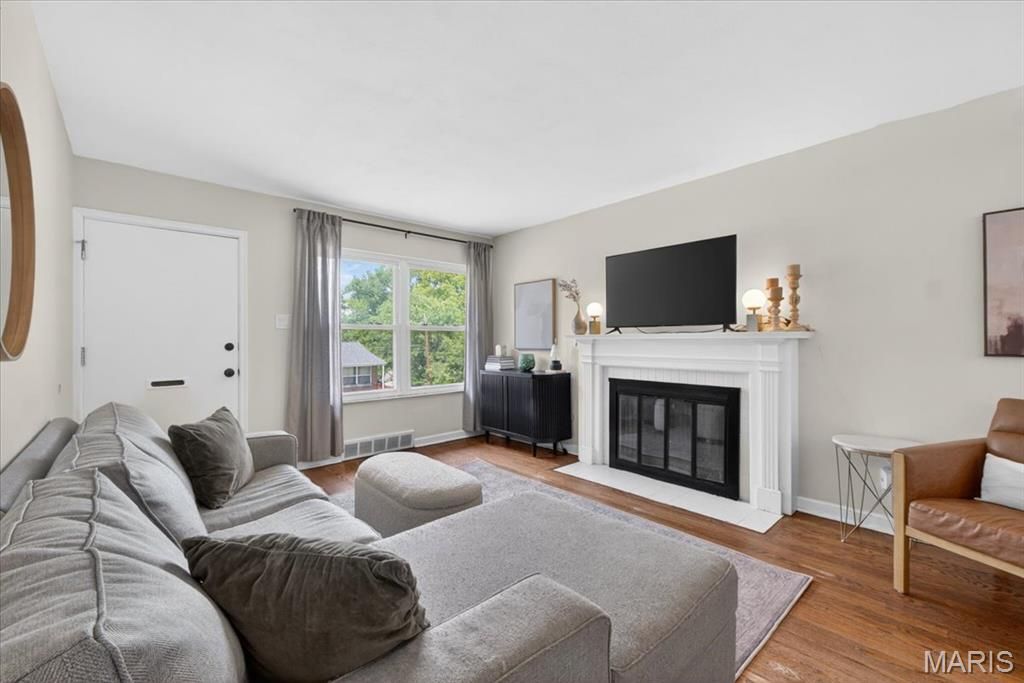 Photo of 2403 Mari Kay Court, Brentwood, MO 63144 (MLS # 26025657)