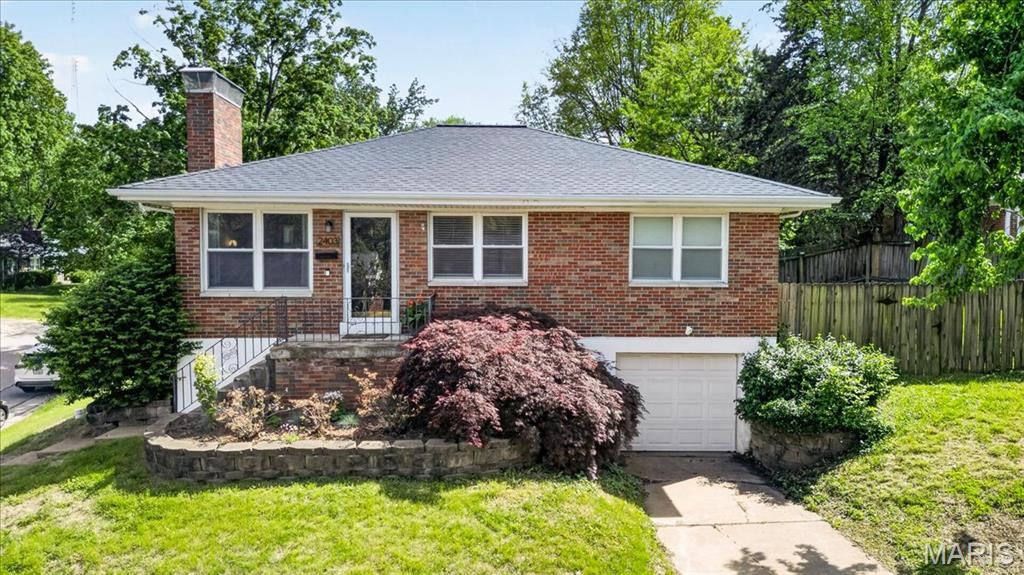 Photo of 2403 Mari Kay Court, Brentwood, MO 63144 (MLS # 26025657)