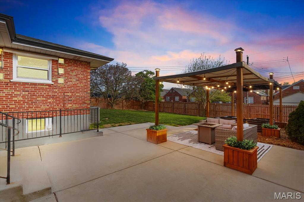 Joan/Arc Hills - Residential