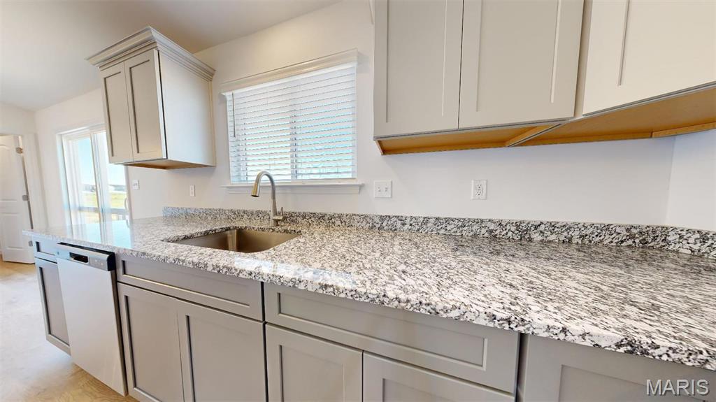 Majestic Lakes - Residential