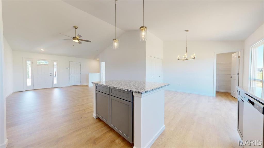 Majestic Lakes - Residential