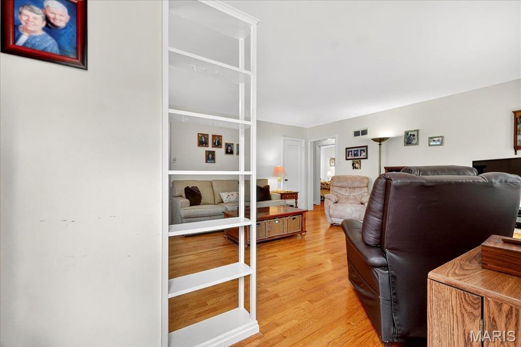 423 S Old Orchard Avenue
