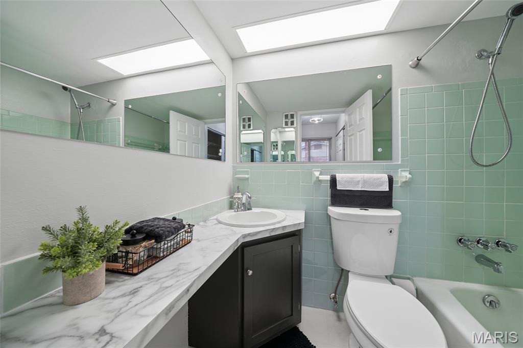 Foxboro Meadows - Residential