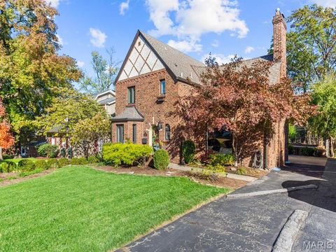 546 Donne Avenue University City MO 63130