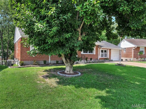 Tiny photo for 9218 Damson Drive, St Louis, MO 63123 (MLS # 26046589)