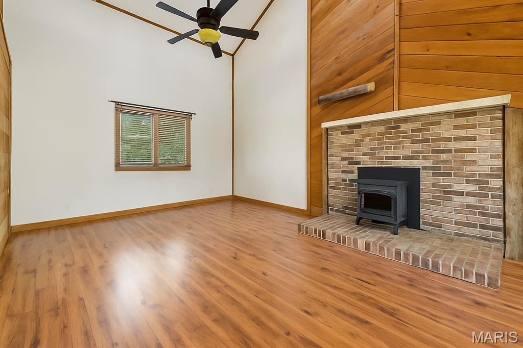 105 Grand Oaks Estate