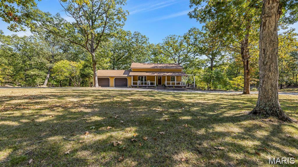 105 Grand Oaks Estate