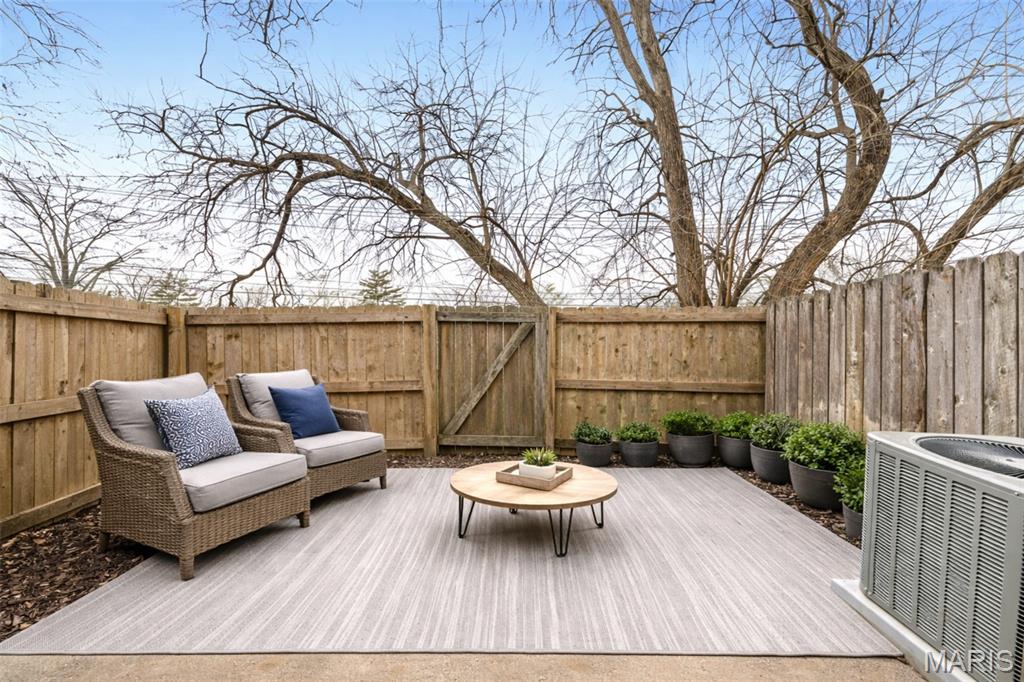 Villas On Olive Condo - Residential