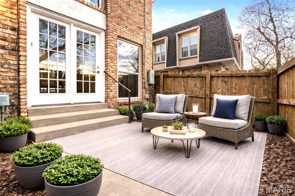 Villas On Olive Condo - Residential