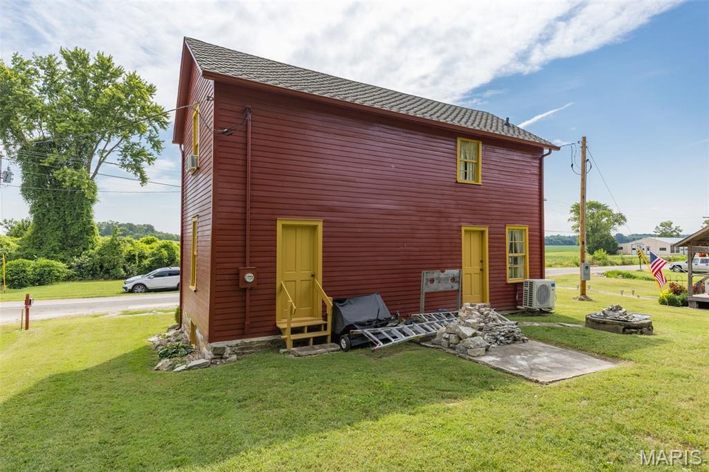 n/a - Commercial Sale