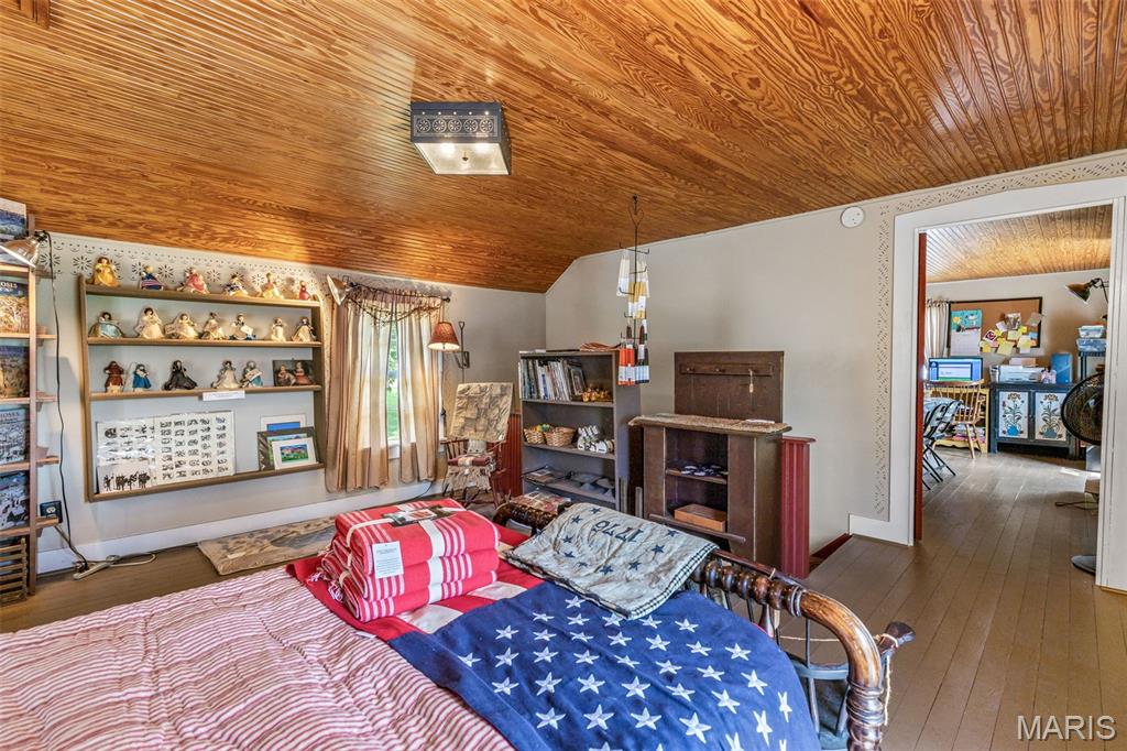 n/a - Commercial Sale