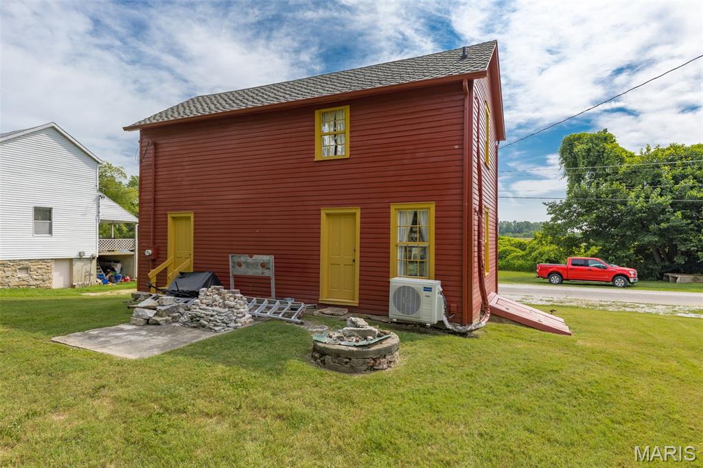 n/a - Commercial Sale