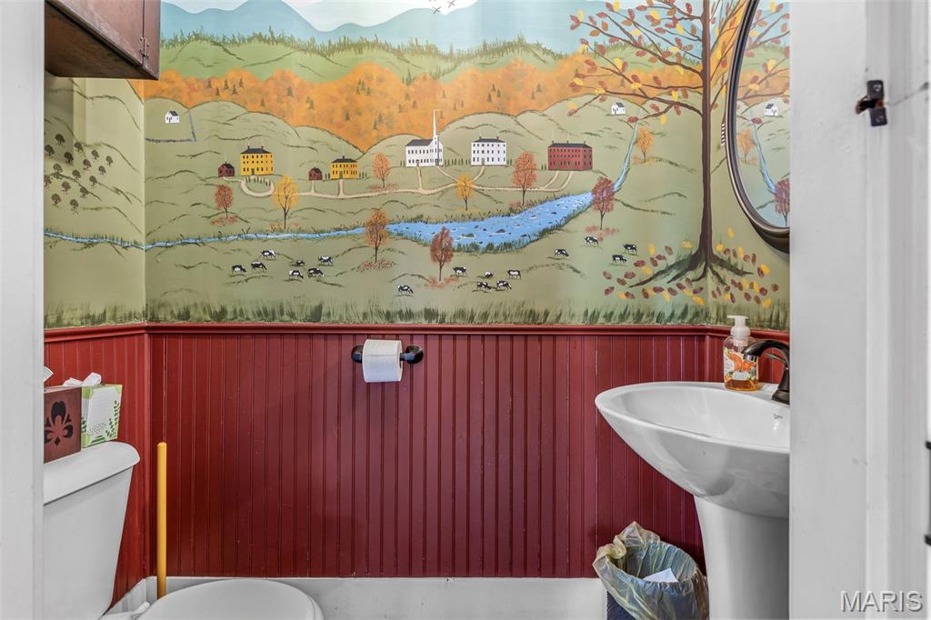 n/a - Commercial Sale