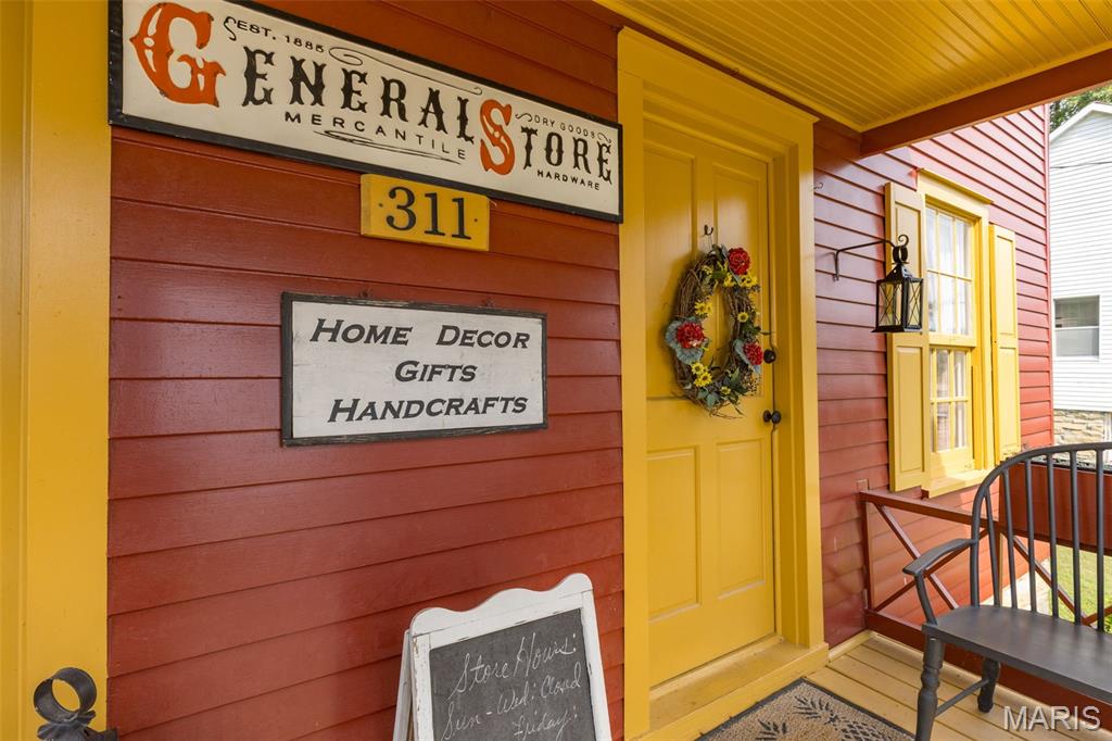 n/a - Commercial Sale