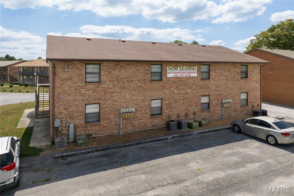 1 Pheasantwood Drive