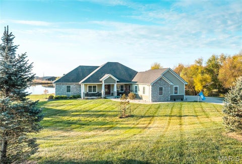 Photo of 11610 Quarry Trail Lane, Rolla, MO 65401 (MLS # 26060176)