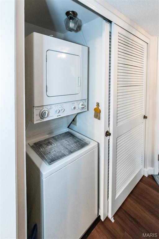 Parkway Gardens Village 1 Condo - Residential