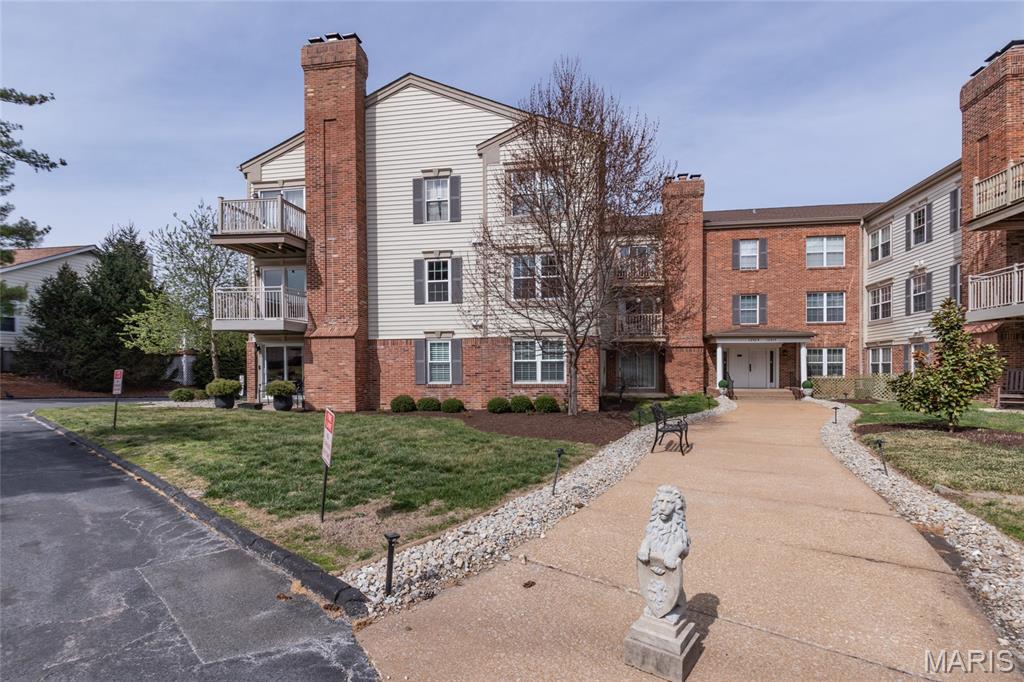 Parkway Gardens Village 1 Condo - Residential