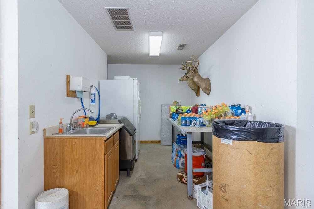 rural - Commercial Sale