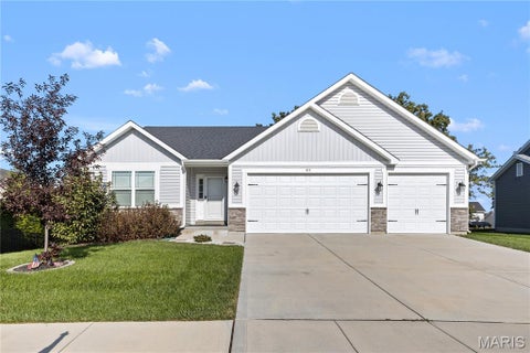 Photo of 415 Knothole Lane, Wentzville, MO 63385 (MLS # 26064630)