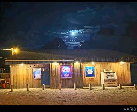 13850 Highway 28 Dixon MO 65459