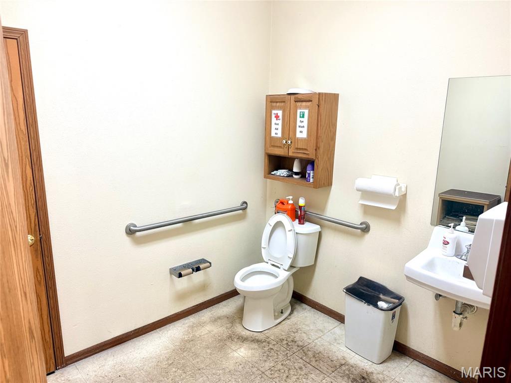 Farmington Executive Park - Commercial Lease