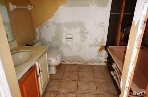 Tiny photo for 1545 Greenfield Crossing Court, Ballwin, MO 63021 (MLS # 26010606)