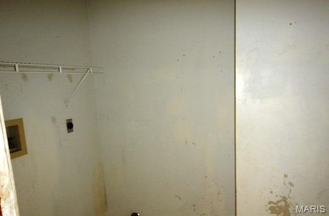 Tiny photo for 1545 Greenfield Crossing Court, Ballwin, MO 63021 (MLS # 26010606)