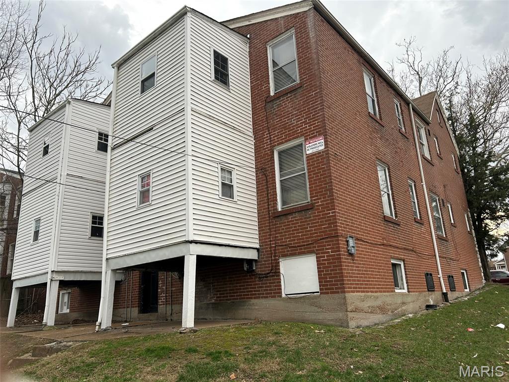 6045 W Florissant Avenue