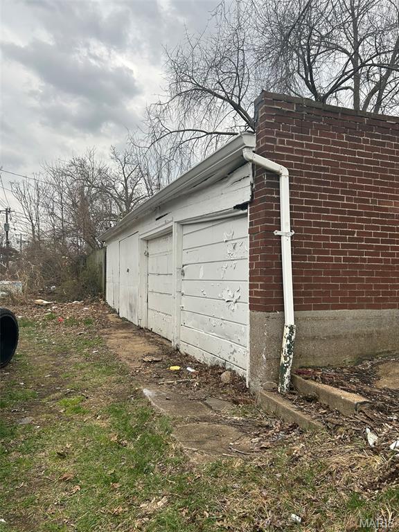 6045 W Florissant Avenue