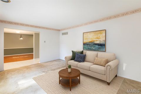 Tiny photo for 707 Bitterfield Drive, Ballwin, MO 63011 (MLS # 25072930)