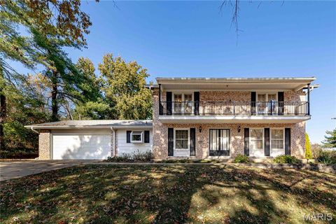 707 Bitterfield Drive Ballwin MO 63011