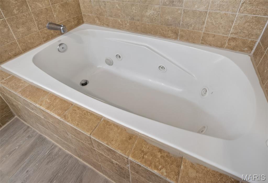 HURRICANE DECK NO 3 - Residential