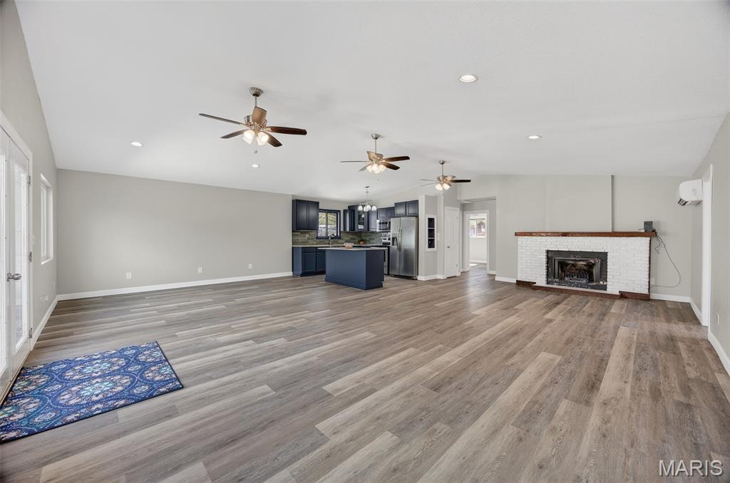 HURRICANE DECK NO 3 - Residential