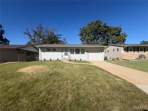 Photo of 11367 Ranger Drive, St Louis, MO 63128 (MLS # 26068738)