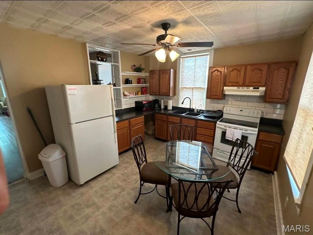 Park Chas South 04 - Residential Income