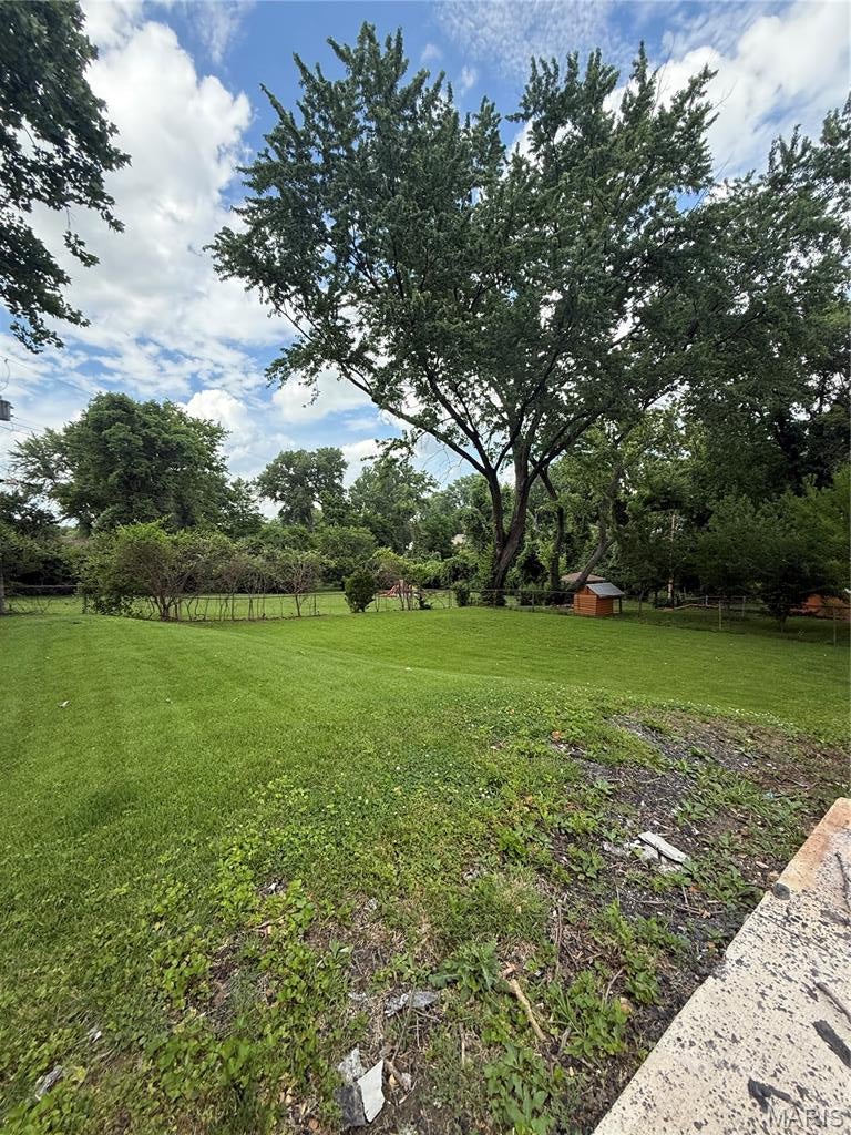 5123 Ville Donna Lane