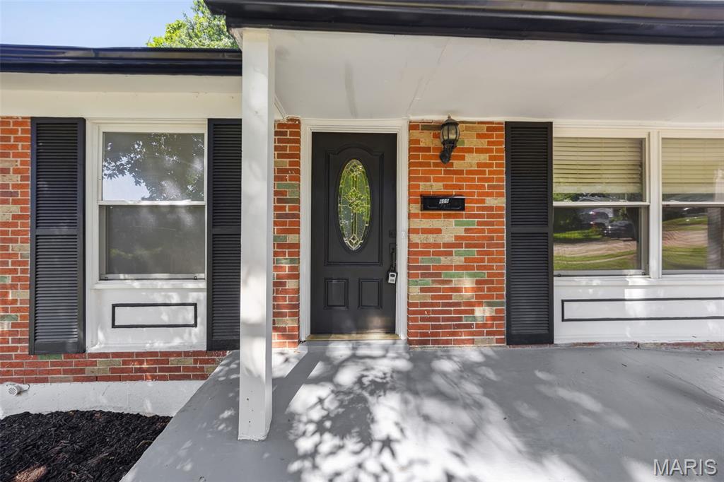 609 N Elm Avenue