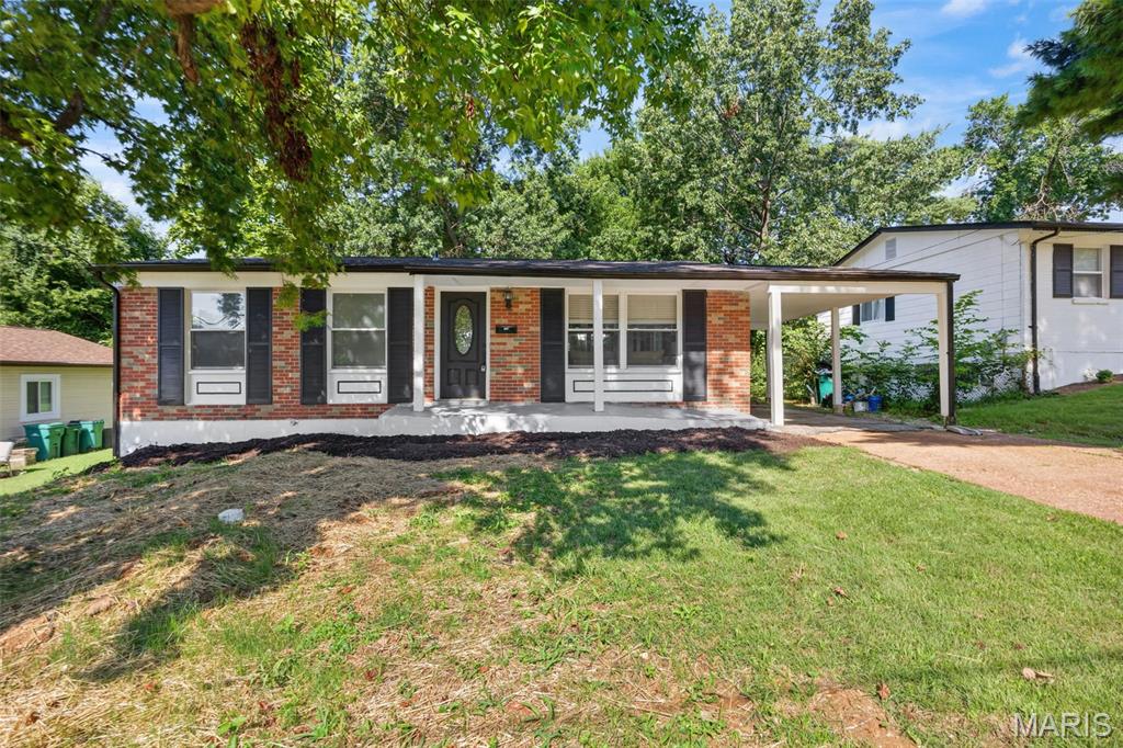 609 N Elm Avenue