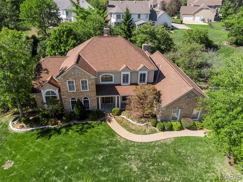 Photo of 2021 Brook Hill Court, Chesterfield, MO 63017 (MLS # 25069021)
