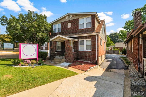 Tiny photo for 1526 S Big Bend Boulevard, Richmond Heights, MO 63117 (MLS # 26059041)