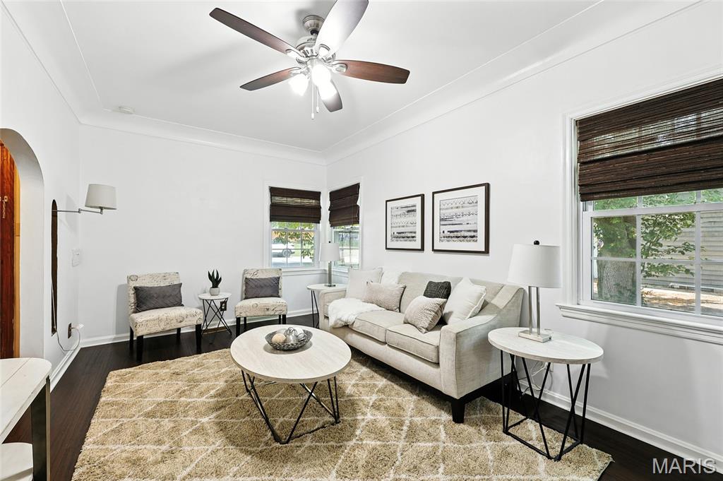 St Louis, Missouri 63114, United States, 3 Bedrooms Bedrooms, ,2 BathroomsBathrooms,Residential,Pending,189908