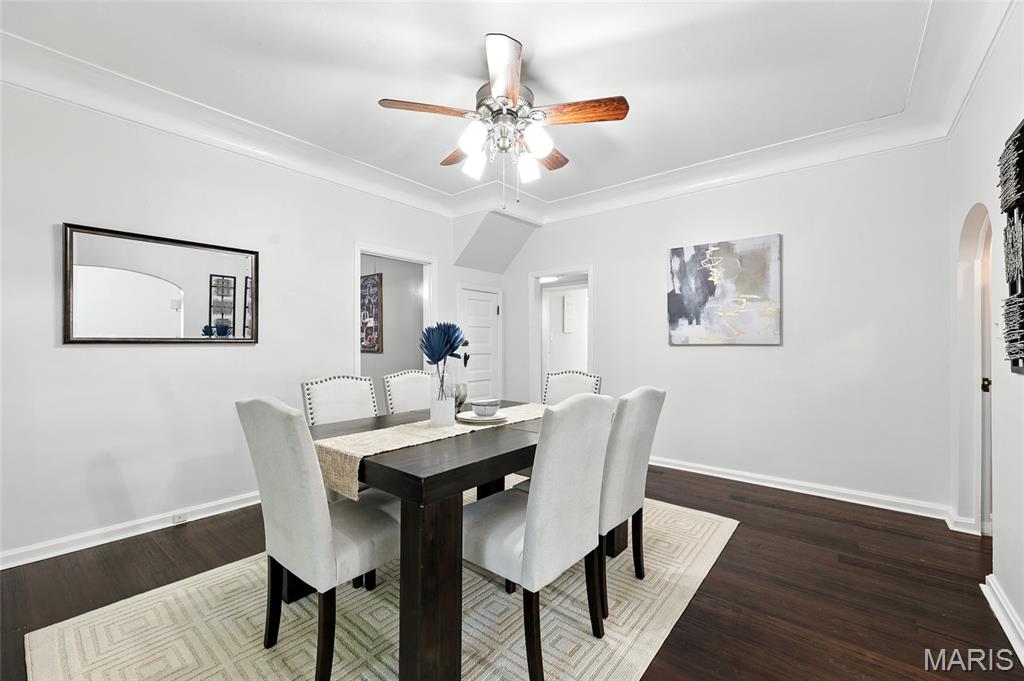 St Louis, Missouri 63114, United States, 3 Bedrooms Bedrooms, ,2 BathroomsBathrooms,Residential,Pending,189908